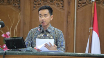 Gibran Menanggapi Penolakan MK terhadap Gugatan Batas Usia Capres-Cawapres