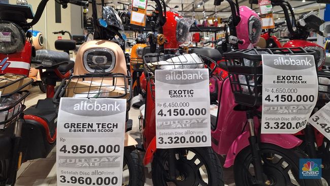 Promosi Hari Penuh Transmart, Harga Sepeda Listrik Dijual dengan Penawaran Khusus!