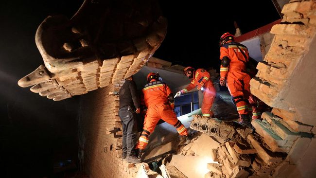 Gempa China Terkini: Jumlah Korban Tewas Mencapai 131 Orang