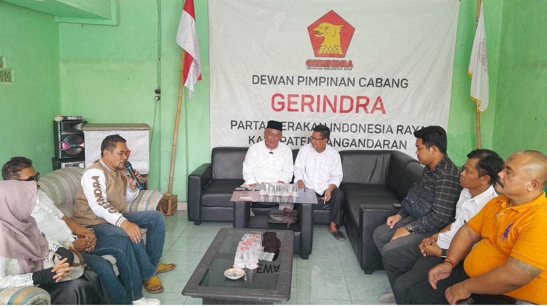 Dadang Solihat Daftar Bacabup ke Gerindra Pangandaran