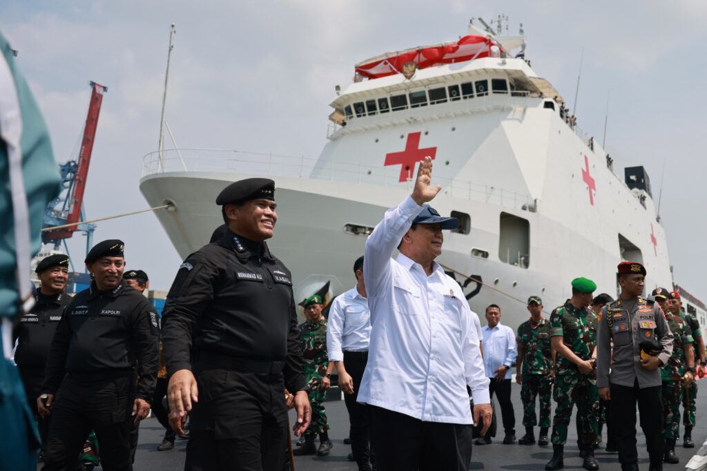 Spectacular Indonesian Navy Display: 55 Warships and 25 Aircraft Deployed